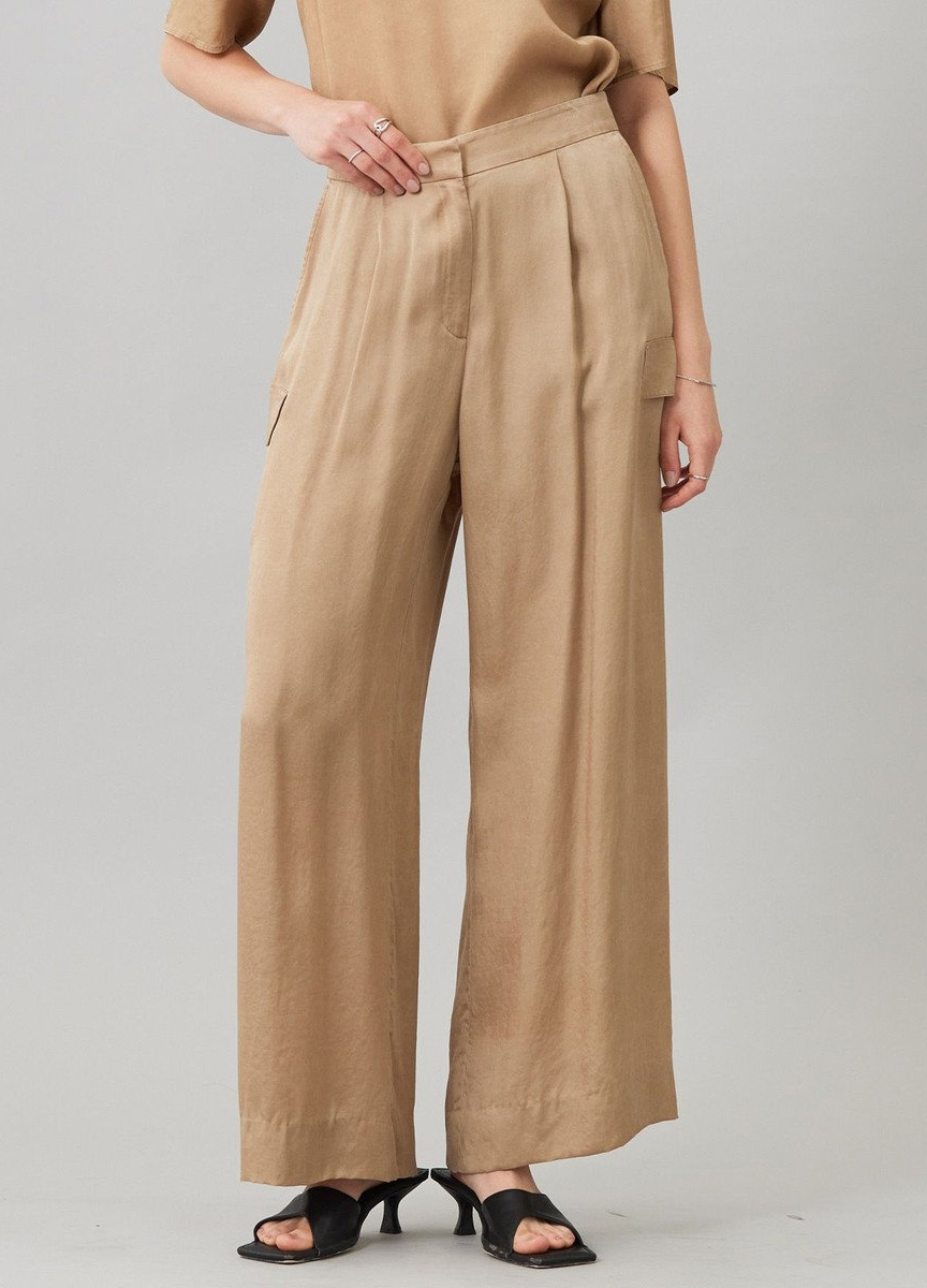 光澤輕盈工裝風長寬褲